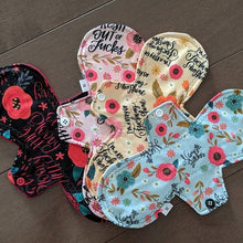 Load image into Gallery viewer, Reusable Cloth Pad (Heavy) 10, 11 or 12 inch