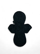 Load image into Gallery viewer, 10 inch Eco-Friendly Cotton Pads, Heavy Absorbency Sanitary Napkins, Black Ferns - Reusable and Sustainable
