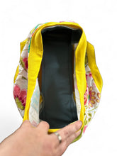 Load image into Gallery viewer, 10-Inch Eco-friendly Reusable Pads Set with Cute Blue Highland Cows Print - Heavy Absorbency & Organic Cotton Topper