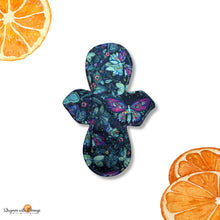 Load image into Gallery viewer, 12 Inch Reusable Cloth Pad: Heavy Absorbency, Dragonfly