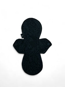 10 inch Eco-Friendly Cotton Pads, Heavy Absorbency Sanitary Napkins, Black Ferns - Reusable and Sustainable