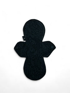 8 inch Eco-Friendly Cotton Pads, Heavy Absorbency Sanitary Napkins, dragonfly Black - Reusable and Sustainable, cloth period pads