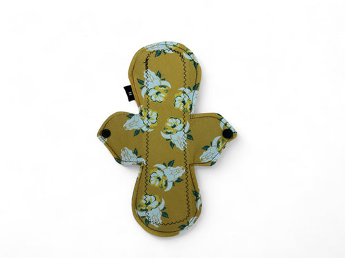 10 Inch Cotton Heavy Absorbency Reusable Pads - with Bamboo Core, Water-Resistant Fleece Bottom, Eco-Friendly Reusable Pads, Yellow
