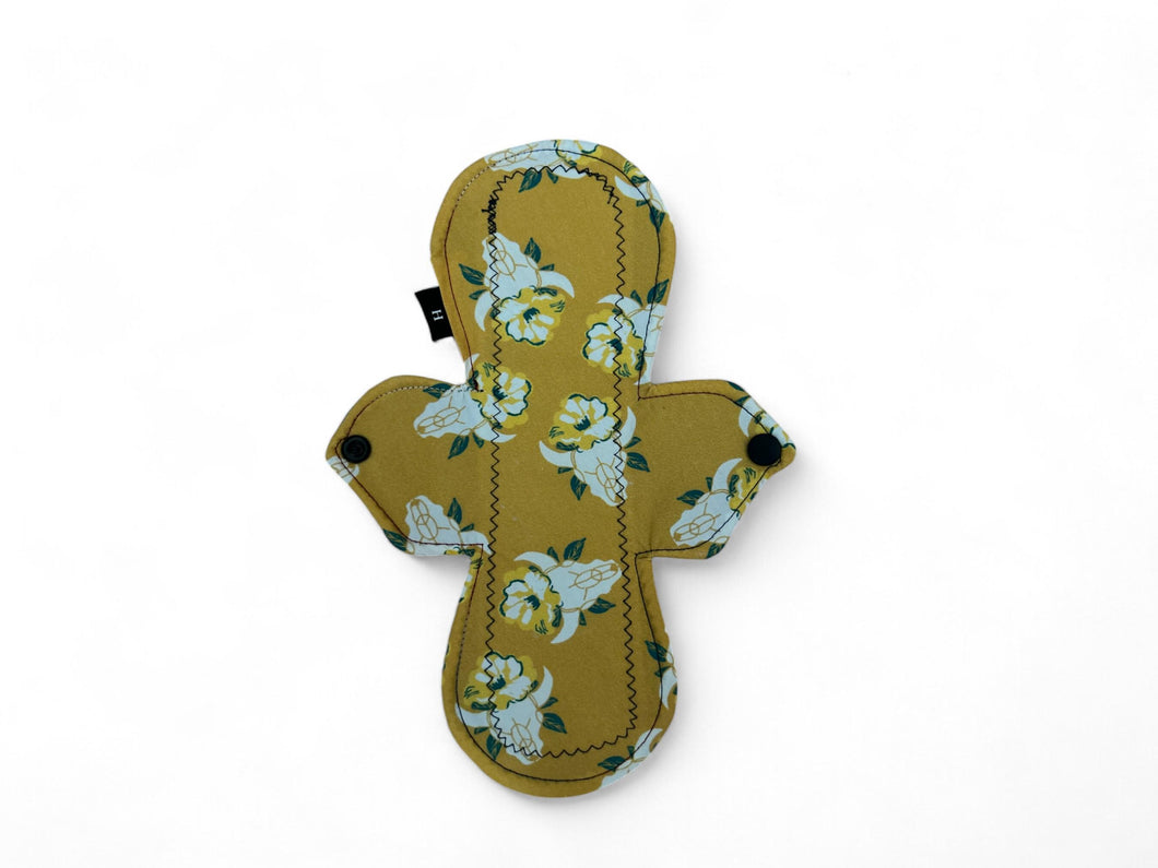 10 Inch Cotton Heavy Absorbency Reusable Pads - with Bamboo Core, Water-Resistant Fleece Bottom, Eco-Friendly Reusable Pads, Yellow