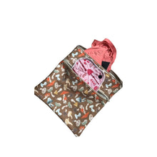 Load image into Gallery viewer, Reusable Pad Bag, Cloth Pad Wrapper, Cloth Pad Wet Bag, Waterproof Pad Bag, Sanitary Pad Bag, Waterproof Pouch, Pad Pouch,zebras, two zipper
